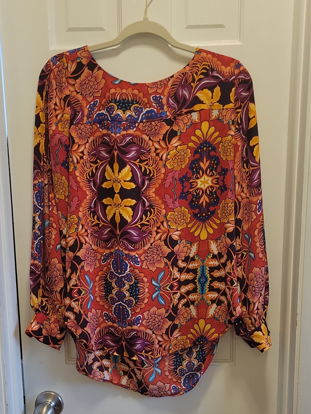LOFT Patterned Long/Open Sleeve Floral Blouse